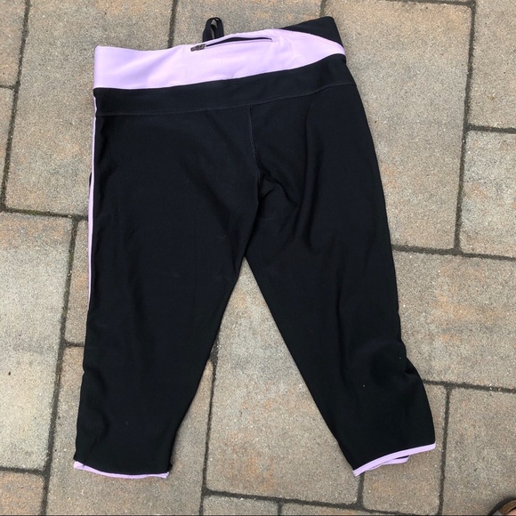 Nike drifit running leggings knee length - Picture 2 of 4